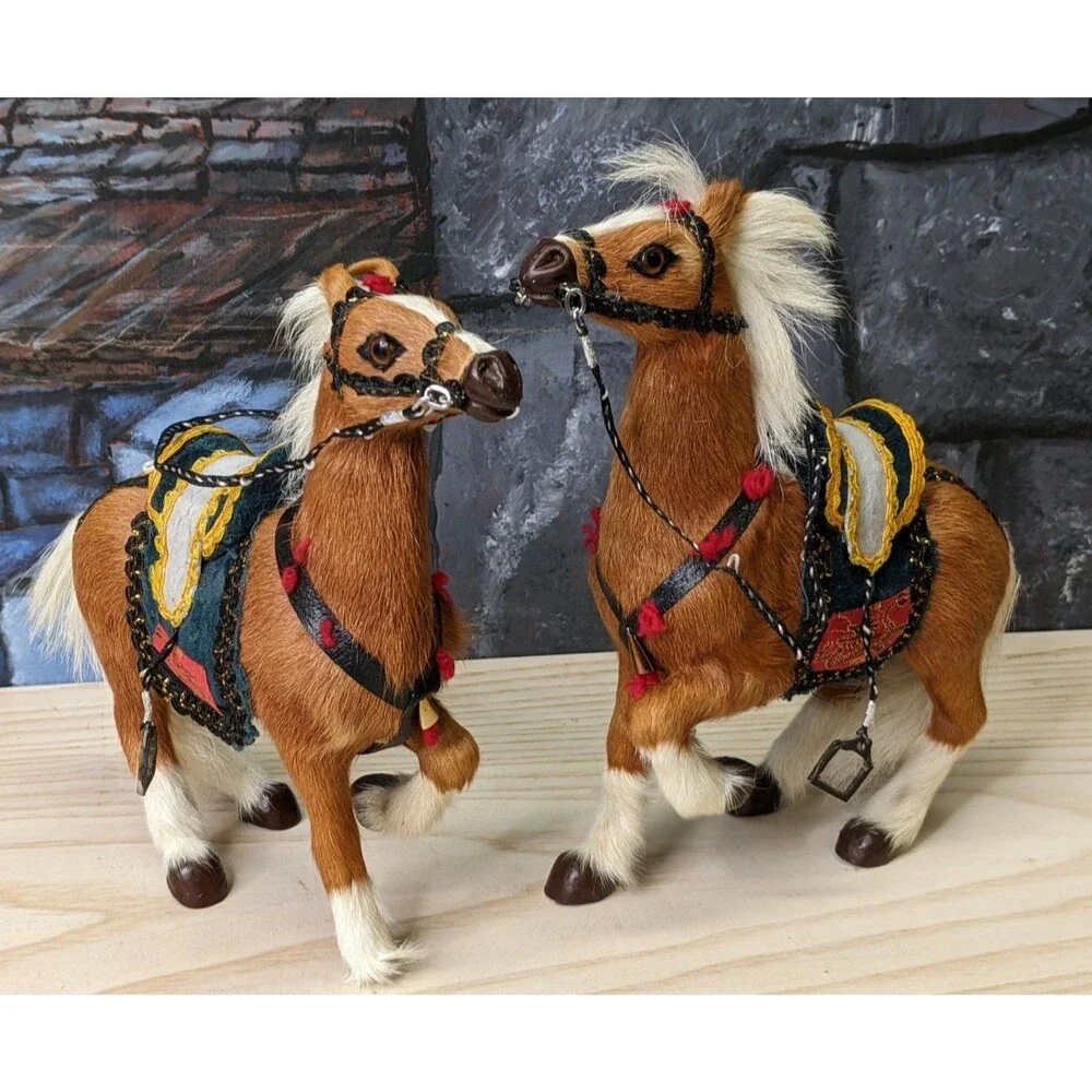 Horse Realistic 2 Figure Real Fur Glass Eyes Fancy Saddle 8